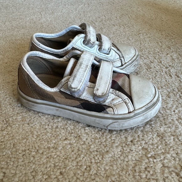 Burberry toddler sneakers - Picture 2 of 8